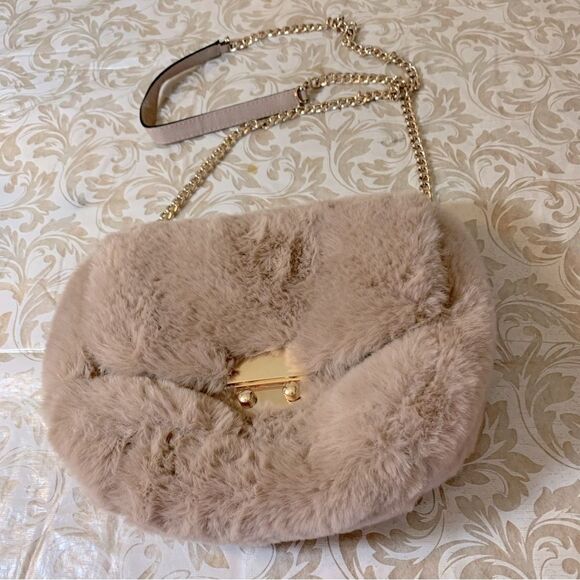 H&M Winter Fleece Crossbody Handbag Tan Soft & Fluffy Chain Strap Gorgeous - Picture 2 of 6